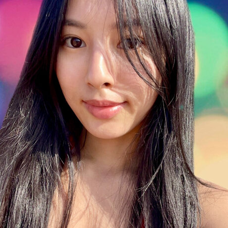 Stephieee adult model image