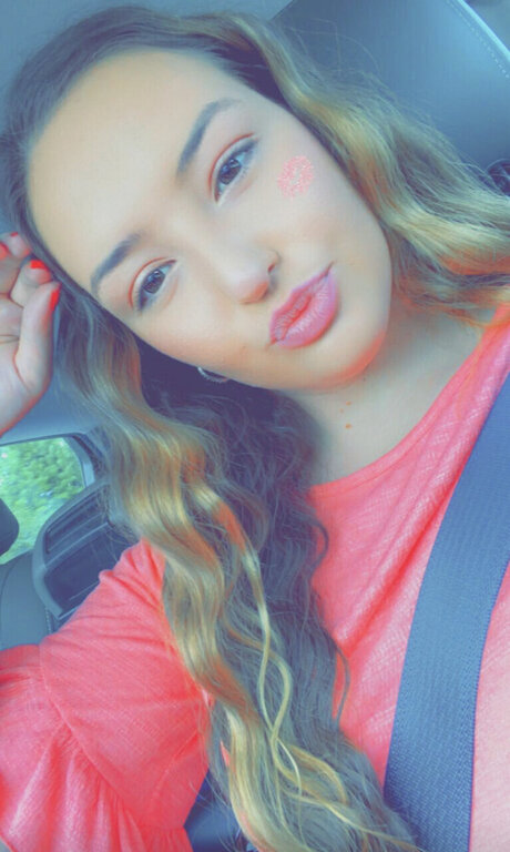 Taylor Lucas star top picture