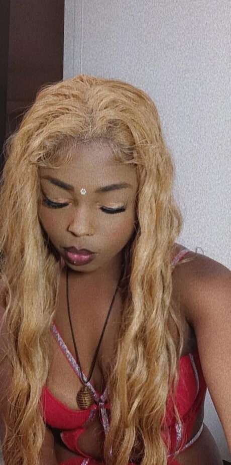 Big Yazza exclusive star pictures