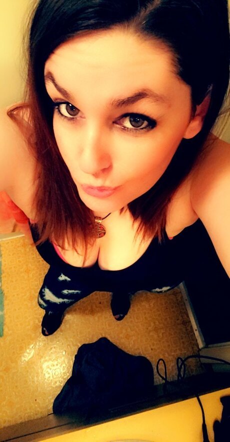 Shay Cunningham xxx actress img