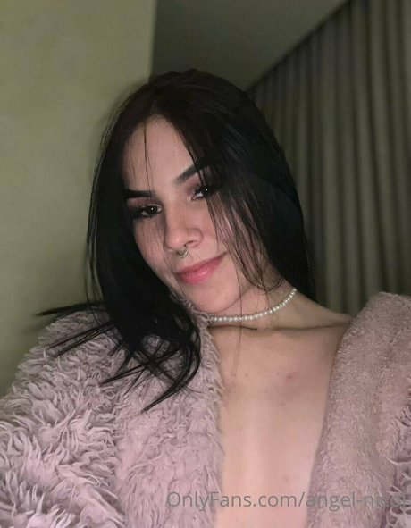 angel nicol pretty pornstar photos