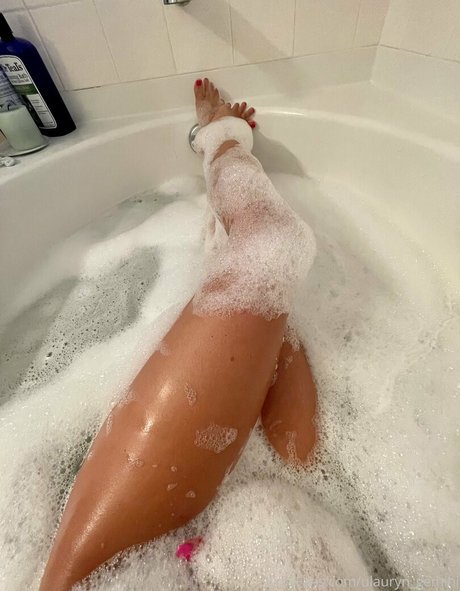 ulauryn gemini star naked image