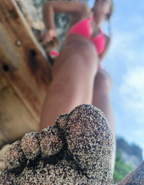 bakinggiantbuns erotic model gallery