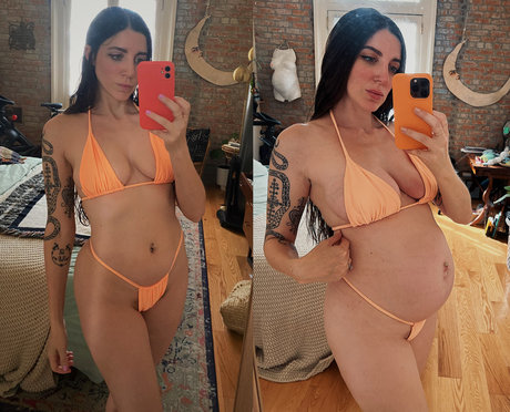 prettysadiereed star erotic archive