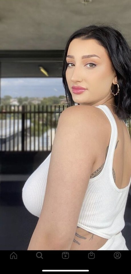 Carla Dior nude actress picture