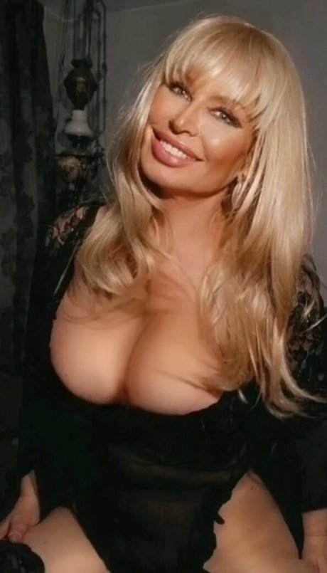 Cheri Lady model xxx image