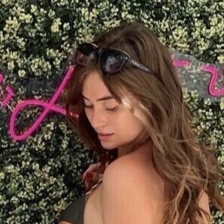 Louise Mckie perfect pornstar gallery