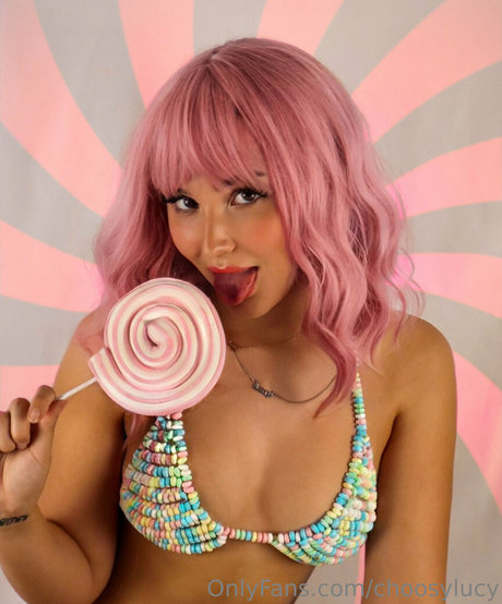 choosylucy model naked pictures