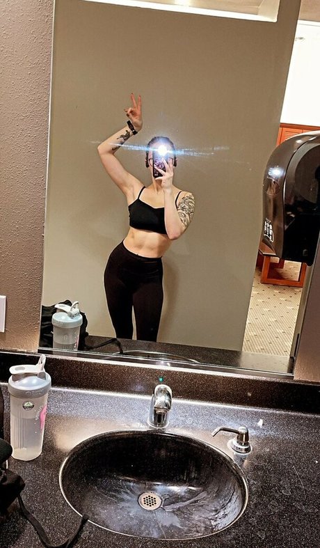 Eralia high quality actress pics