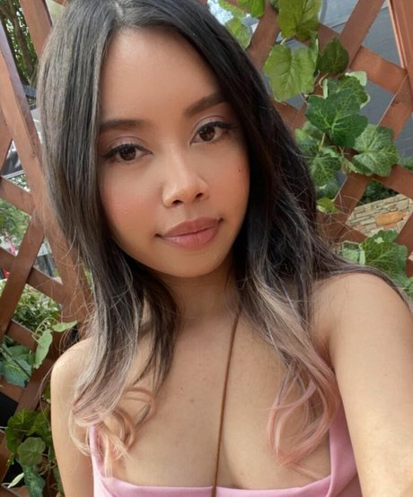 Kimmie D naked pornstar photos