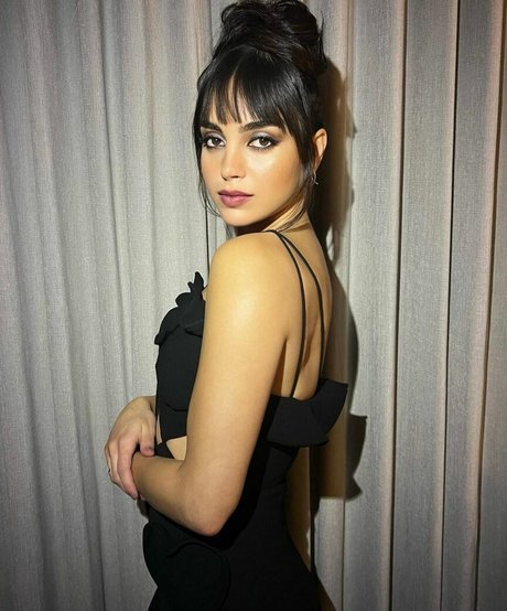 Melissa Barrera model adult pictures