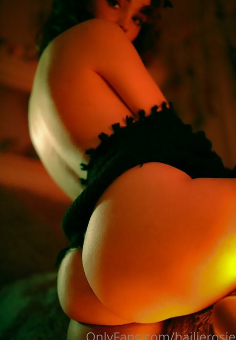 Hailie Rosie pornstar xxx archive