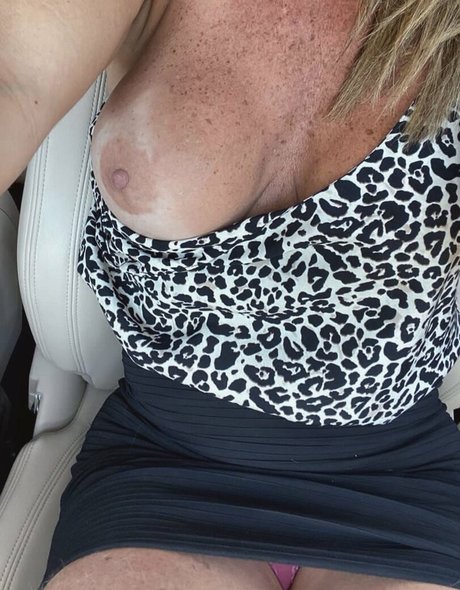 Nina Fernandez art star pics