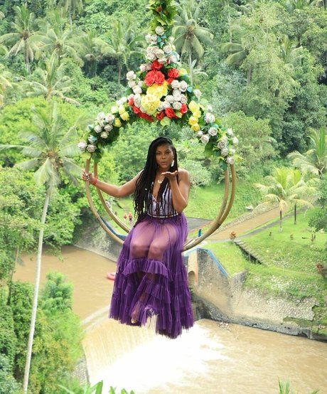 Taraji P Henson sexy actress pictures