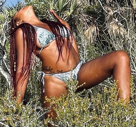 Taraji P Henson model exclusive photos