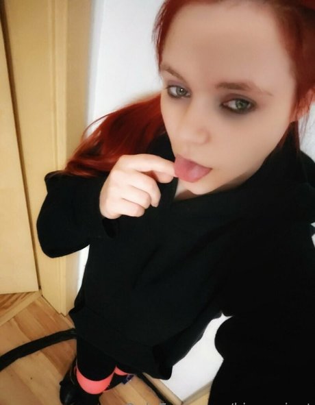 kim privat actress gallery