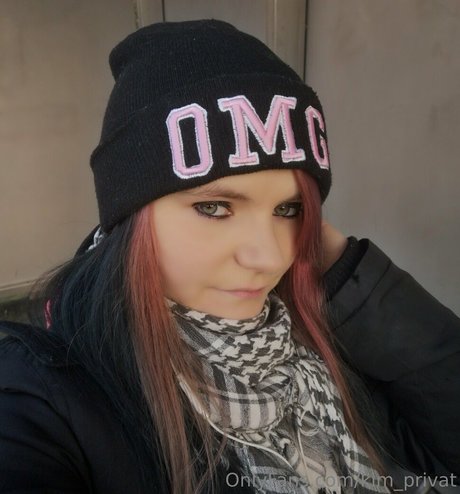 kim privat pretty model photos