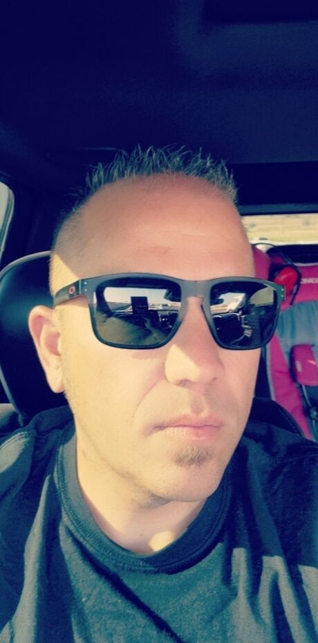 Wickedmustangs model xxx picture