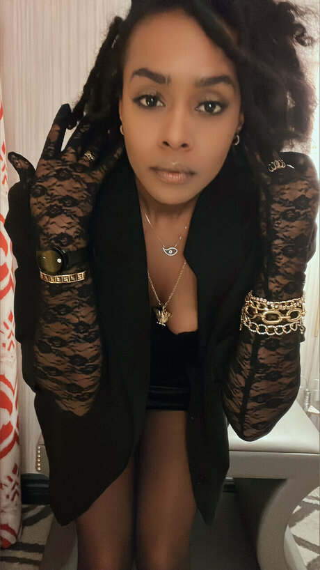 MoBellaX porn star photos