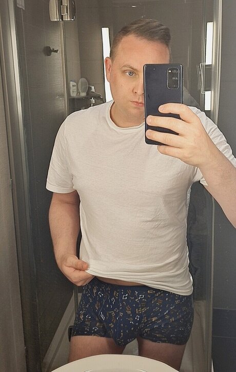 u3942678 pornstar photo