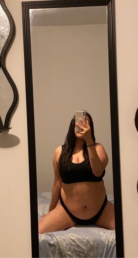 Alexis Luera hot model archive