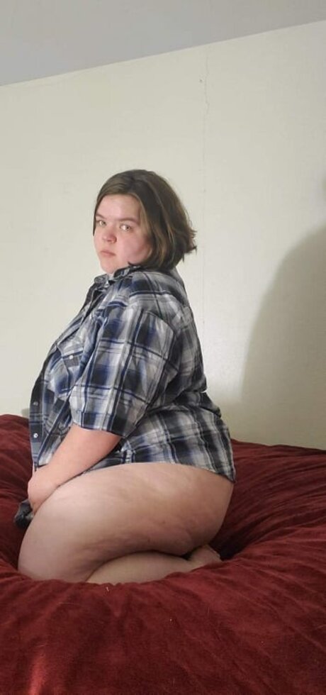 Kennedy Garrett hot actress images