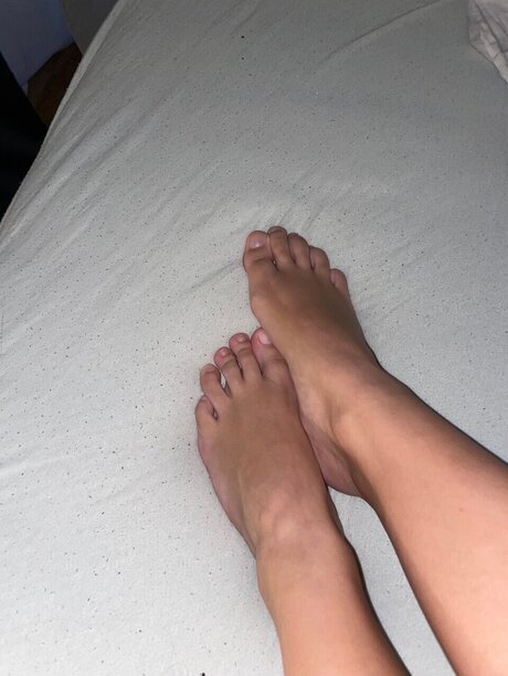 Foothottie star top image