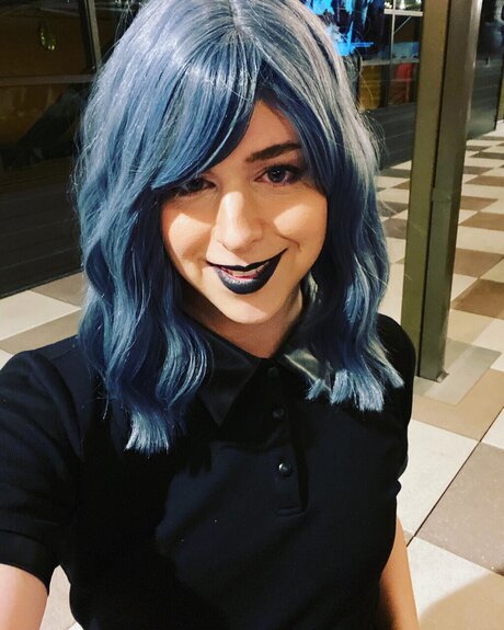 Lacy Pickle model pretty galleries