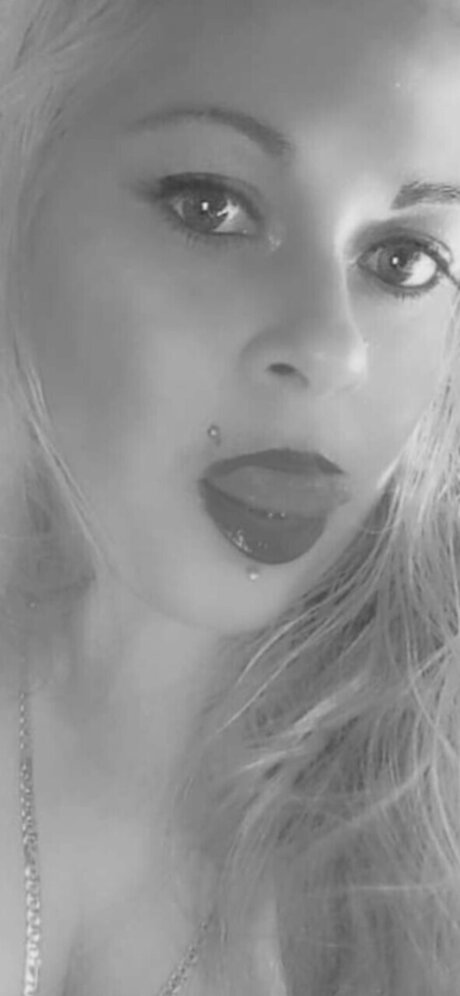 Krislee Padilla erotic star photos