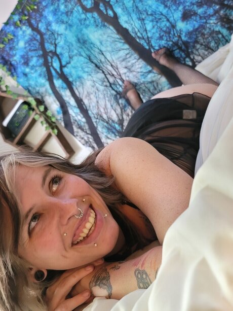 RainDropp model erotic galleries