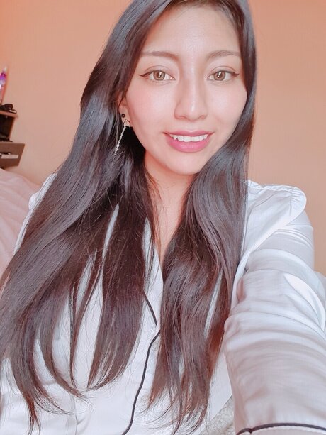 Lalin model pretty image