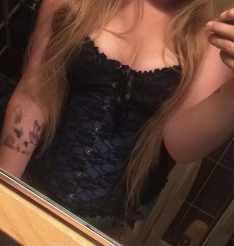 Licornerose3 model pornographic pictures