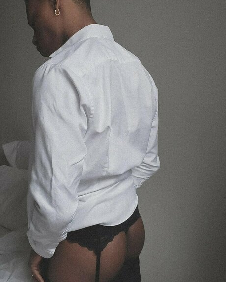 Shera beautiful model image