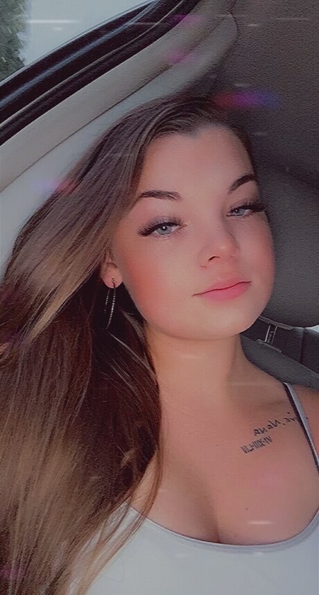 Lorren O Leary star exclusive images