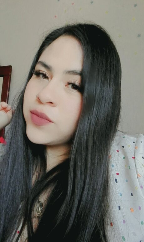 Nahomy porn model galleries