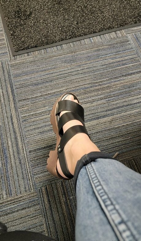 kaylieasia model porn picture