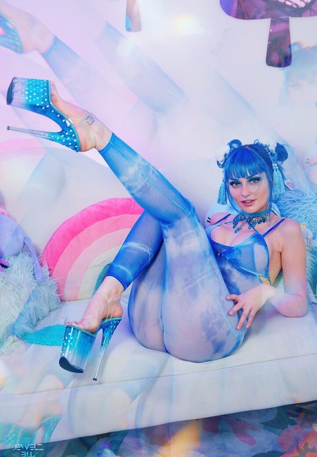 freejewelzblu star nude photo