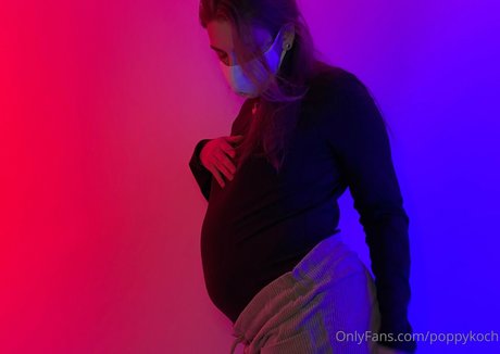 poppykoch model hot photo