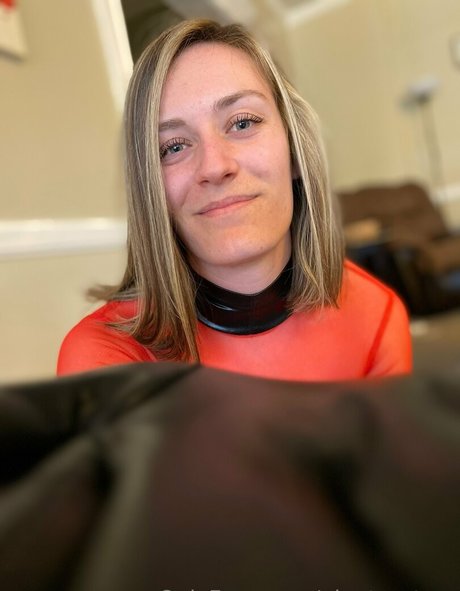 giantesstara model nude photos