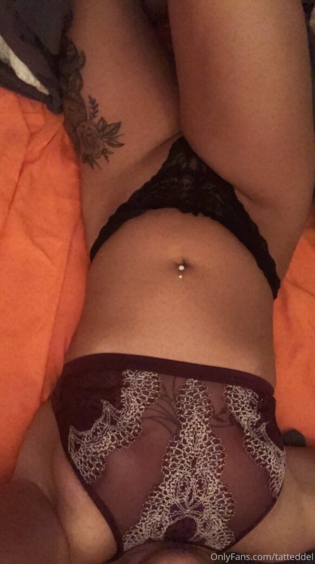 tatteddel porn star img