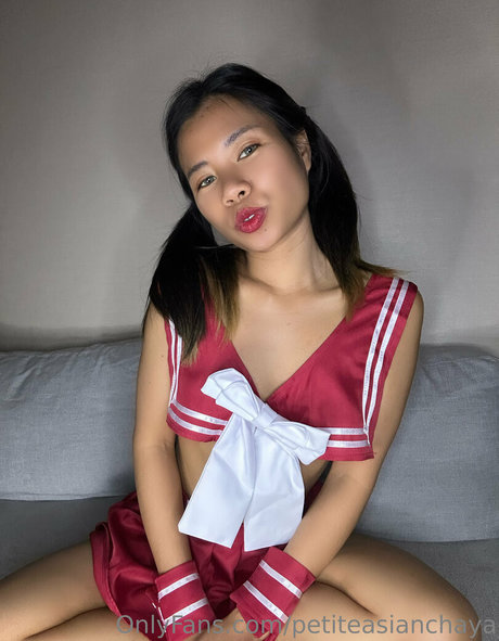 petiteasianchaya star naked gallery