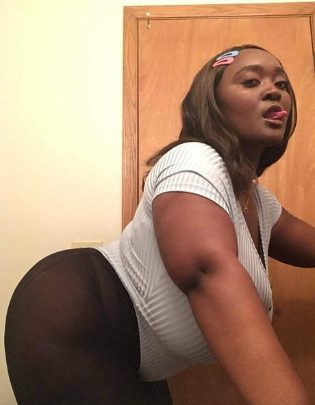 Submittress star pic