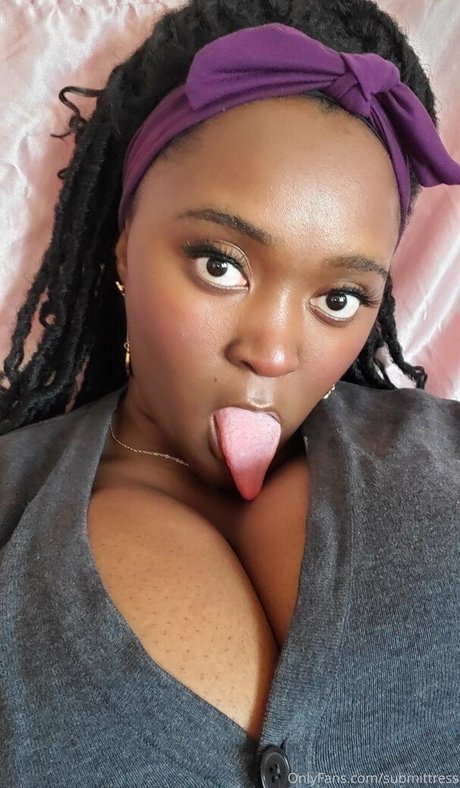 Submittress star nudes images