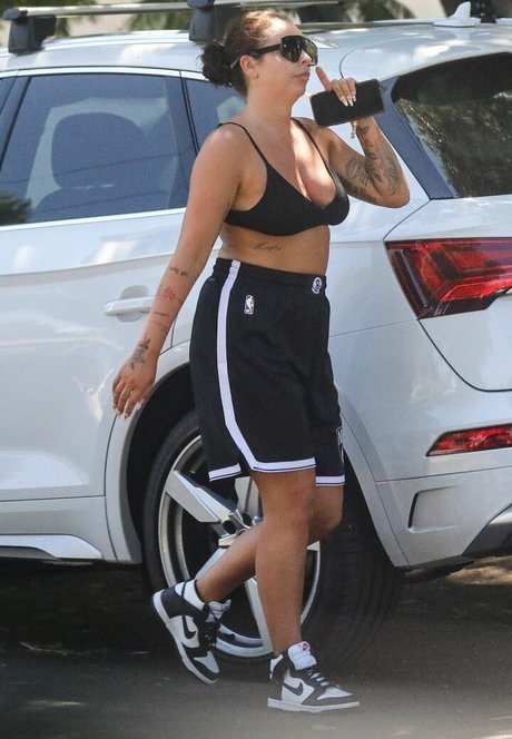 Jesy Nelson naked actress picture