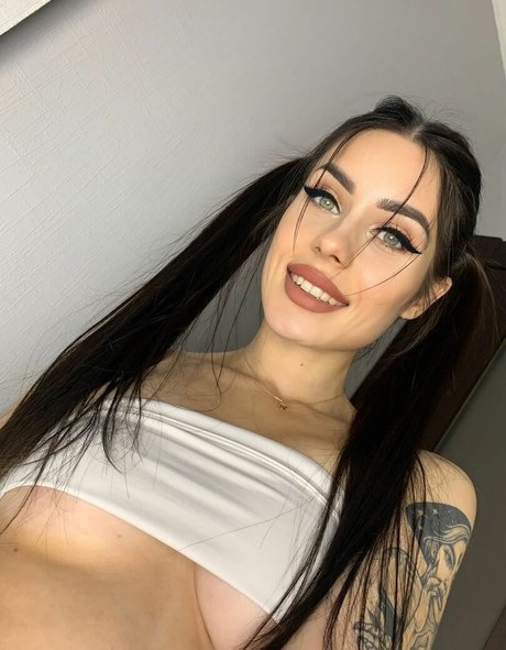 Nicoletta top pornstar pretty gallery