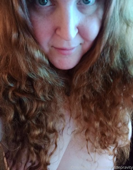 decadentdepravity model adult pic