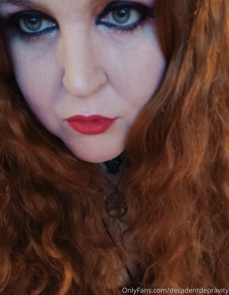 decadentdepravity model erotic pic