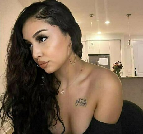 lovelychloefree star sexy archive