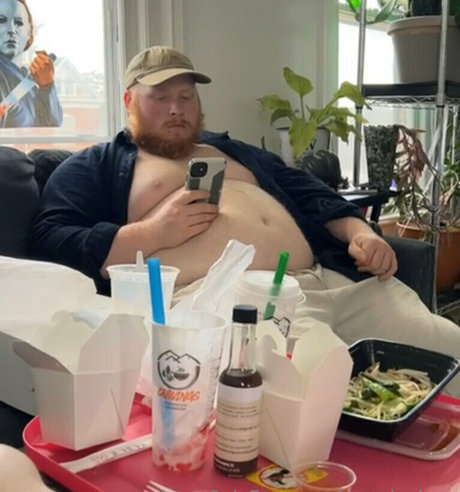 roaminghog sex model pictures