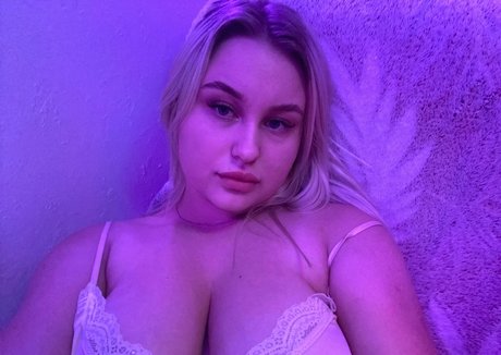 fluffy bun star perfect pic